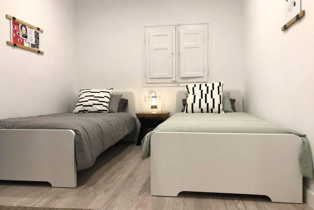 Apartamento M5 Cool Terrace. Metro 1 Min. Center 15' By Metro Esplugues de Llobregat Exterior foto
