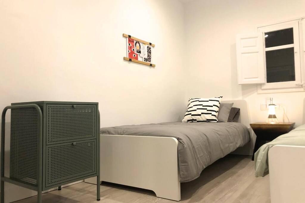 Apartamento M5 Cool Terrace. Metro 1 Min. Center 15' By Metro Esplugues de Llobregat Exterior foto
