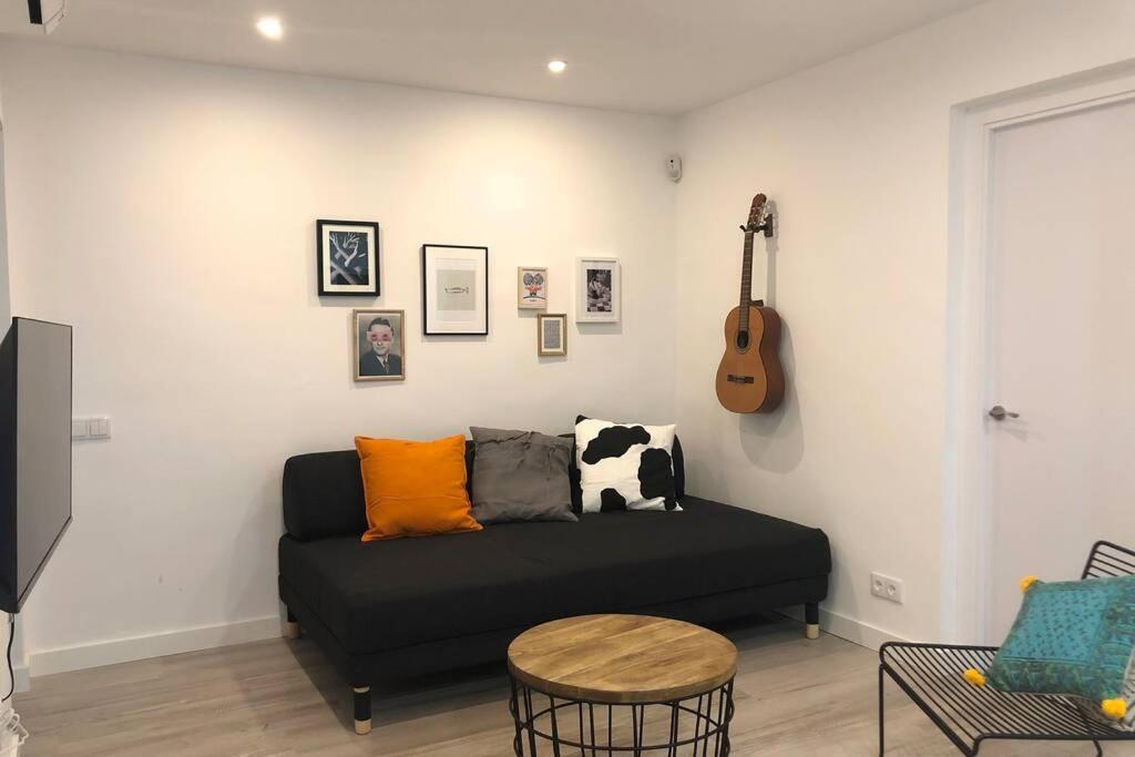 Apartamento M5 Cool Terrace. Metro 1 Min. Center 15' By Metro Esplugues de Llobregat Exterior foto